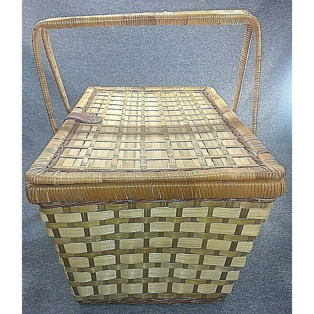 4 Person Family Wicker Picnic Basket - Picture 4 of 8